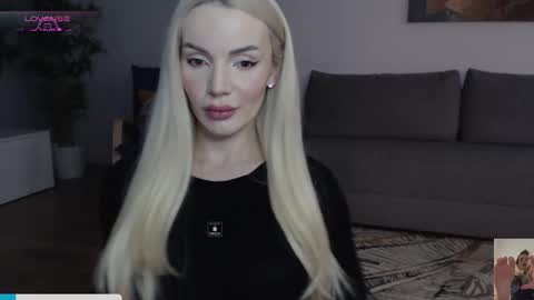 Snapshot of cris_tinne chatting on January 2025 01:47:01 PM cris_tinne online show from January 2025 01:47:01 PM