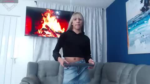 Cris Evanz online show from February 2025 11:33:01 AM