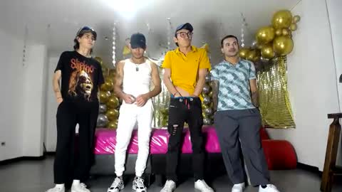 Snapshot of crismens chatting on January 2025 03:12:01 AM crismens online show from January 2025 03:12:01 AM