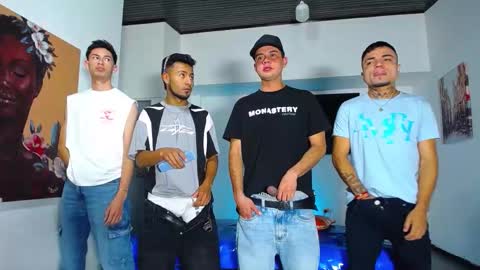 Snapshot of crismens chatting on October 2025 06:30:02 PM crismens online show from October 2025 06:30:02 PM