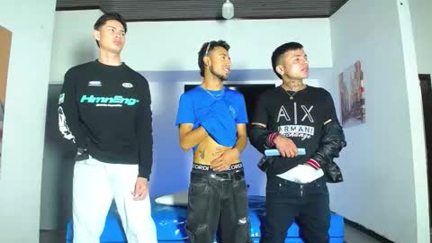 Snapshot of crismens chatting on October 2025 06:52:01 PM crismens online show from October 2025 06:52:01 PM