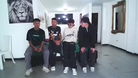 Snapshot of crismens chatting on October 2025 12:31:01 PM crismens online show from October 2025 12:31:01 PM