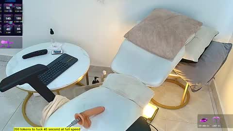  Criss Evans  online show from September 2025 09:18:01 PM