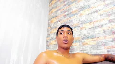 Snapshot of crissavage chatting on May 2026 01:06:01 PM crissavage online show from May 2026 01:06:01 PM