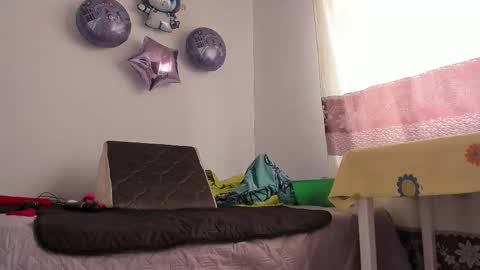 Cristal online show from October 2025 06:52:02 PM