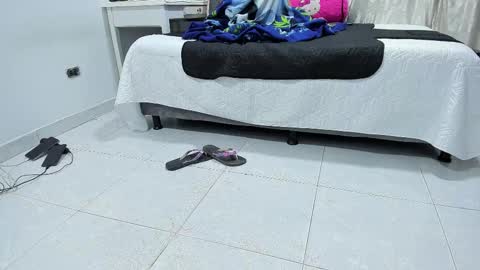 Cristal online show from November 2025 10:39:02 AM