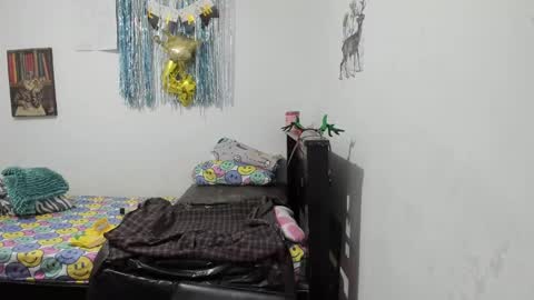      online show from February 2025 07:12:01 AM