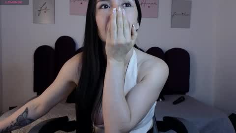  Alejandra from Wednesday to Saturday from 1000 pm to 400 am Colombian hour online show from March 2026 02:28:02 AM