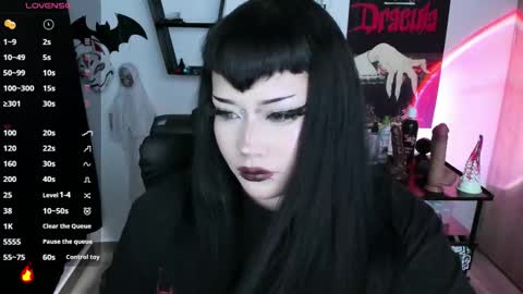 Cris online show from October 2025 12:56:02 PM