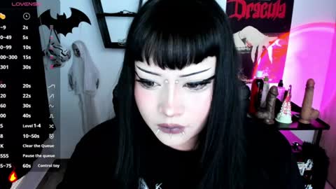 Cris online show from June 2026 09:05:02 PM