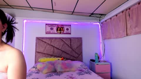 Snapshot of cristal_smith20 chatting on February 2026 01:57:02 AM cristal_smith20 online show from February 2026 01:57:02 AM