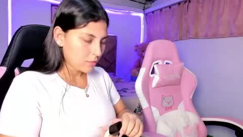 cristal_smith20 online show from July 2026 12:00:02 PM