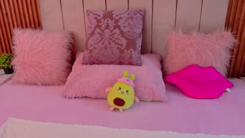 STEFANYIG cristalsubin online show from November 2025 12:18:02 PM