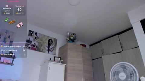 cristal online show from November 2025 03:12:01 PM