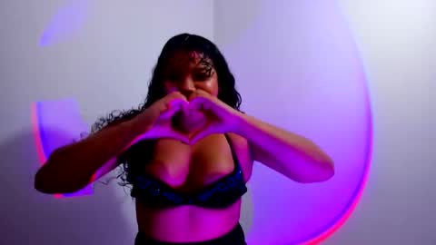 Snapshot of cristalsmith_tease14 chatting on October 2025 04:22:02 AM cristal online show from October 2025 04:22:02 AM