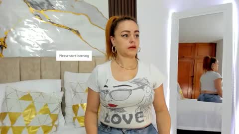 cristal walker online show from February 2026 10:41:02 AM