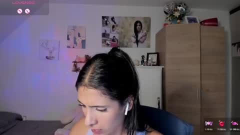 Snapshot of cristamunez chatting on June 2026 01:05:01 AM veronika online show from June 2026 01:05:01 AM