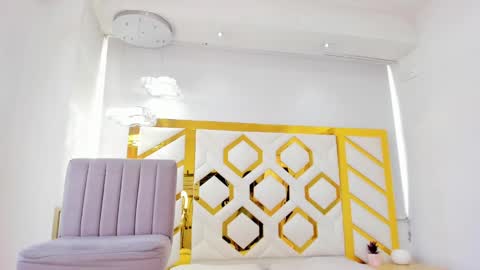  Independent Model online show from January 2025 03:05:02 PM