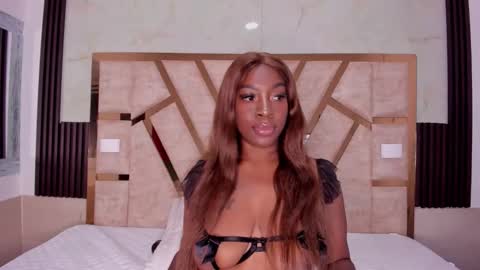 cristin  online show from September 2025 07:02:02 PM