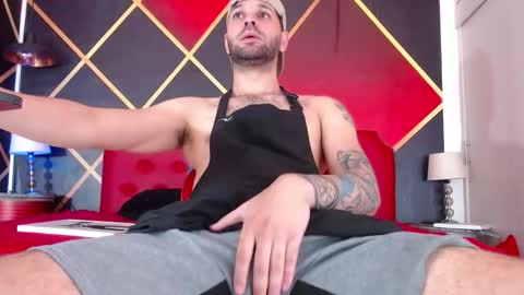 cristian hot9 online show from September 2025 04:41:02 PM