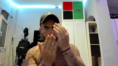 Snapshot of cristian_wade chatting on July 2026 01:58:01 AM Cristian Wade online show from July 2026 01:58:01 AM