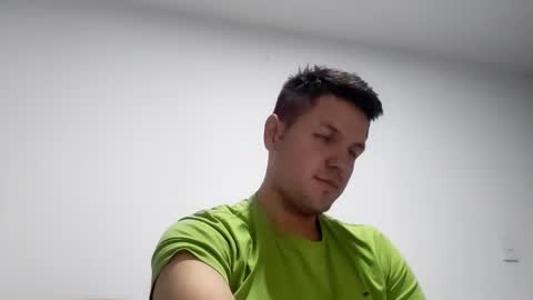 cristopher3042 online show from February 2025 02:06:02 AM