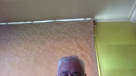 crmperez online show from February 2025 06:53:01 PM