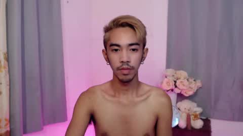 crocodale online show from October 2025 04:09:02 PM