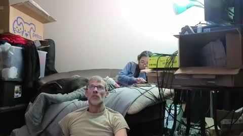 Crownandkat online show from February 2026 07:58:01 AM