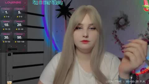 Snapshot of crystal__chris chatting on December 2024 06:17:01 PM Chris online show from December 2024 06:17:01 PM