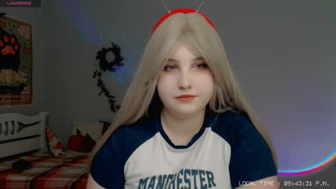 Snapshot of crystal__chris chatting on December 2024 07:40:02 PM Chris online show from December 2024 07:40:02 PM