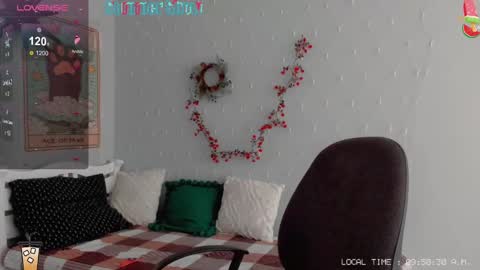 Snapshot of crystal__chris chatting on January 2025 07:48:02 AM Chris online show from January 2025 07:48:02 AM