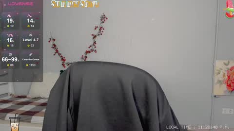 Snapshot of crystal__chris chatting on January 2025 09:26:01 PM Chris online show from January 2025 09:26:01 PM