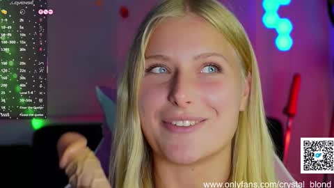 Crystal online show from November 2025 09:17:02 PM