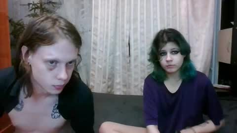 Snapshot of crystal_porn_love chatting on January 2025 11:26:01 PM Crystal and Marcl online show from January 2025 11:26:01 PM