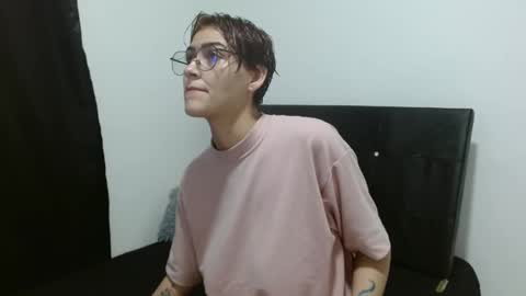 Snapshot of crystal_starx chatting on February 2025 02:50:02 AM Crystal Blaze online show from February 2025 02:50:02 AM