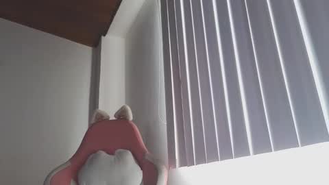 Snapshot of crystal_starx chatting on October 2025 04:03:02 PM Crystal Blaze online show from October 2025 04:03:02 PM