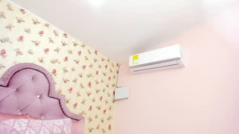 Snapshot of crystal_watson0 chatting on August 2026 02:08:01 PM Milf Latina online show from August 2026 02:08:01 PM