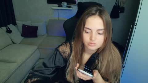 crystalemily online show from November 2025 08:19:02 PM