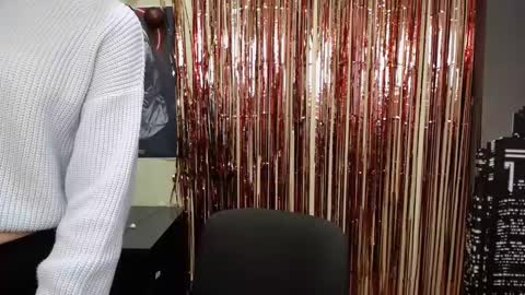 Stella online show from February 2025 12:17:01 PM