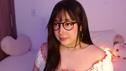 Olivia  online show from January 2026 12:04:02 AM