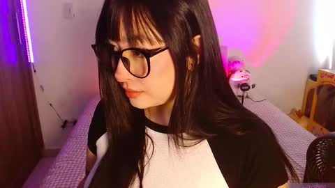 Olivia  online show from March 2026 12:20:01 PM