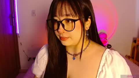 Olivia  online show from April 2026 12:23:01 PM