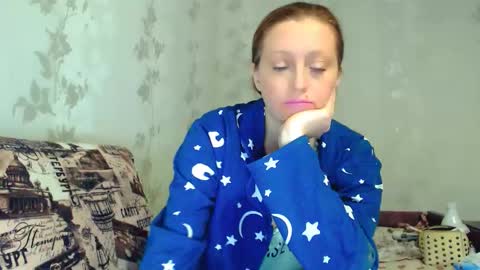 Snapshot of crystallangel chatting on February 2026 02:44:01 PM CrystallAngel online show from February 2026 02:44:01 PM