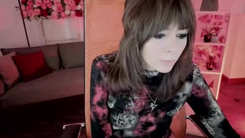 Snapshot of crystallbloom chatting on February 2026 01:26:01 PM crystallbloom online show from February 2026 01:26:01 PM