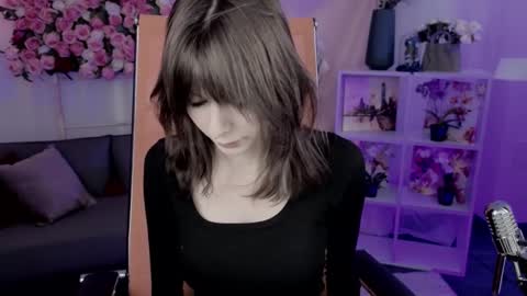 Snapshot of crystallbloom chatting on February 2026 01:08:02 PM crystallbloom online show from February 2026 01:08:02 PM