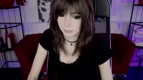 Snapshot of crystallbloom chatting on March 2026 01:17:02 PM crystallbloom online show from March 2026 01:17:02 PM