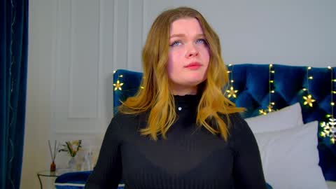 Crystal online show from December 2024 08:39:01 PM