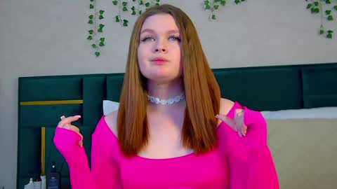 Crystal online show from February 2025 12:39:02 PM