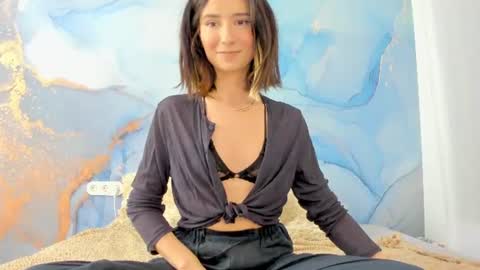 Snapshot of crystalnut chatting on June 2026 03:31:02 AM Maria online show from June 2026 03:31:02 AM